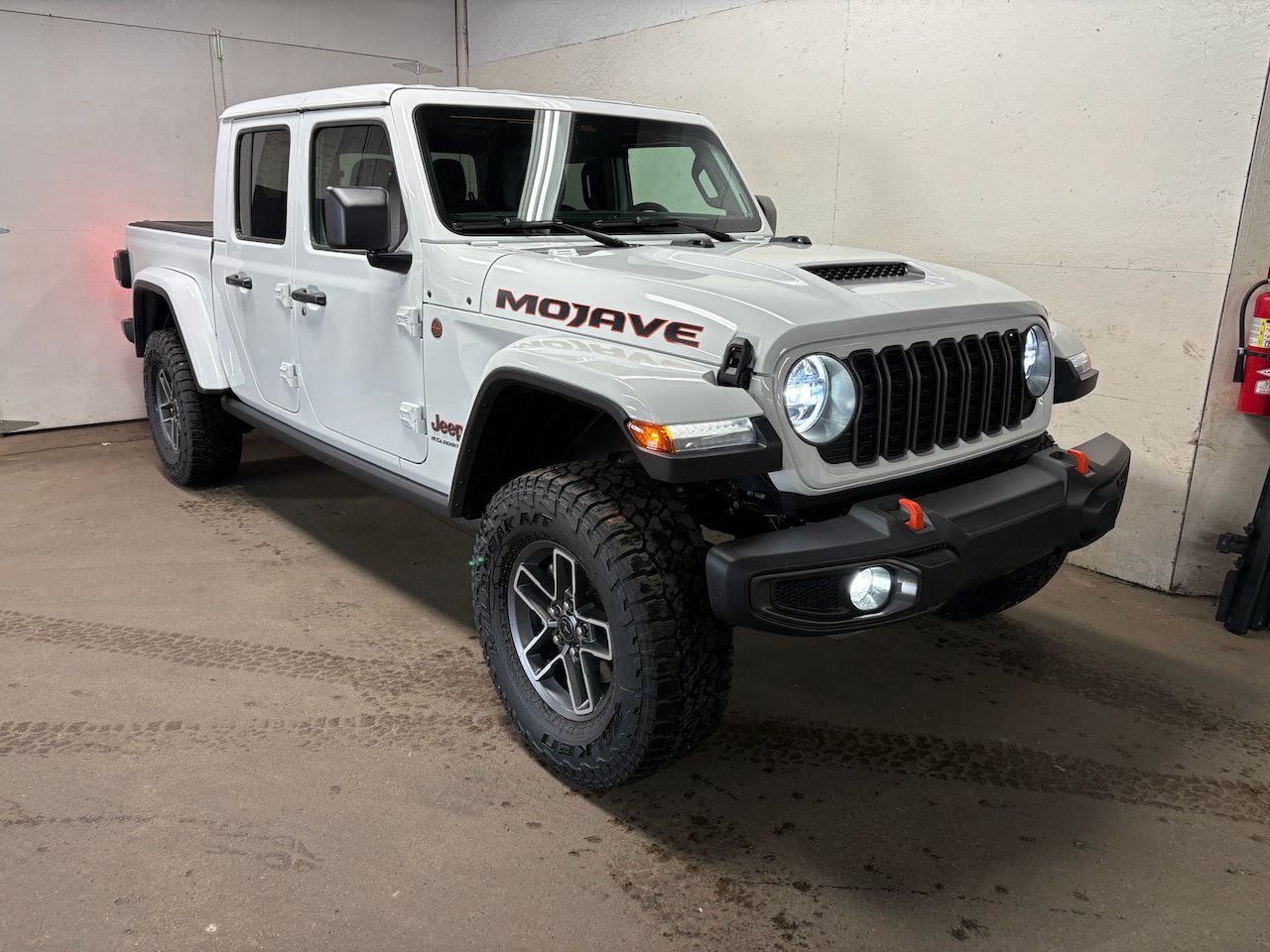 New 2026 Jeep Gladiator Mojave AWD/4WD image 1