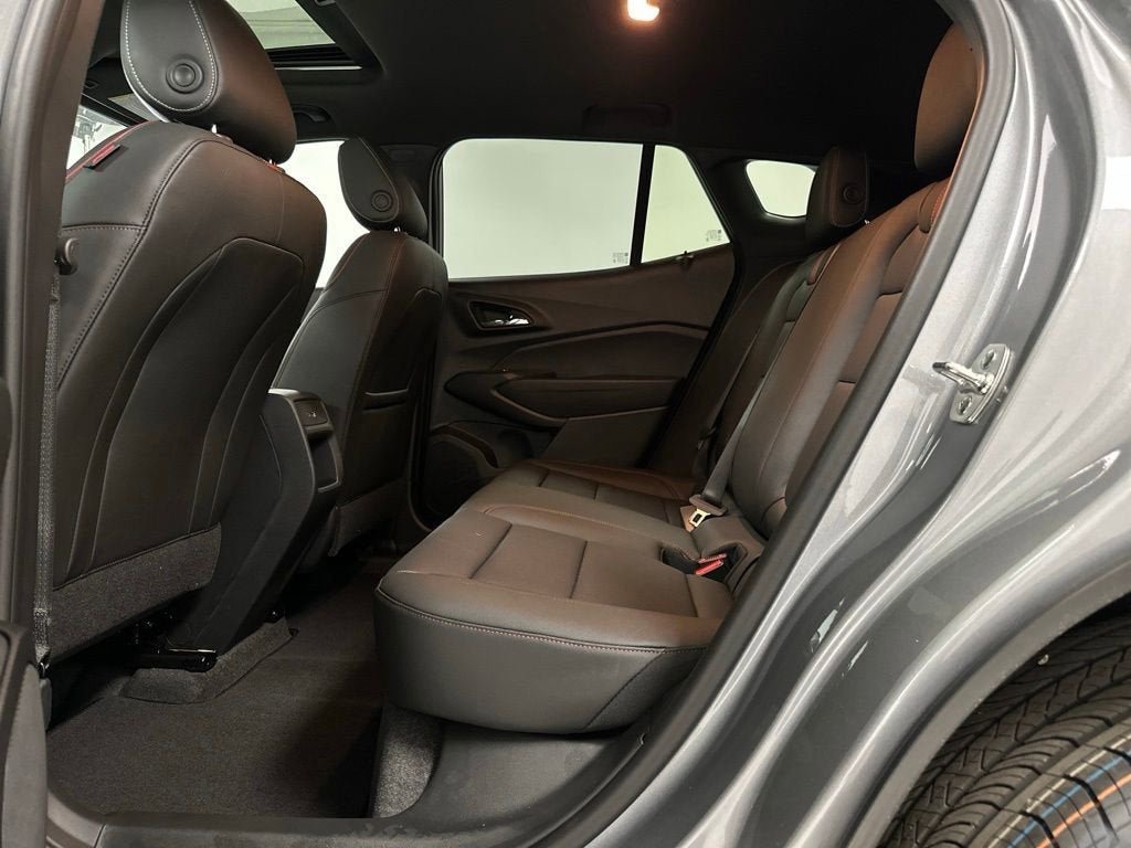 New 2026 Chevrolet Trax RS w/ Sunroof Package FWD image 21
