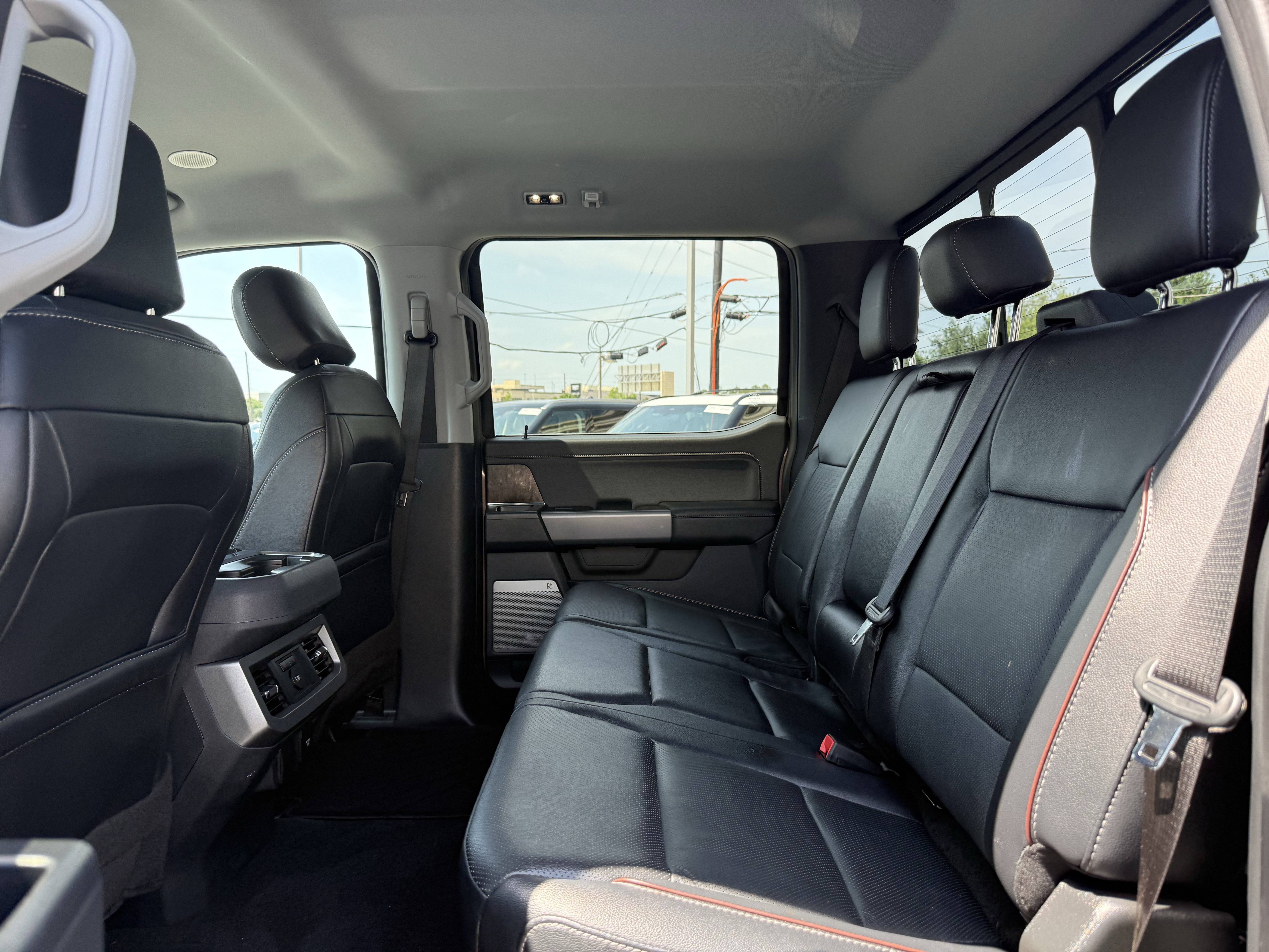 Used 2023 Ford F250 Lariat w/ Lariat Ultimate Package AWD/4WD image 16