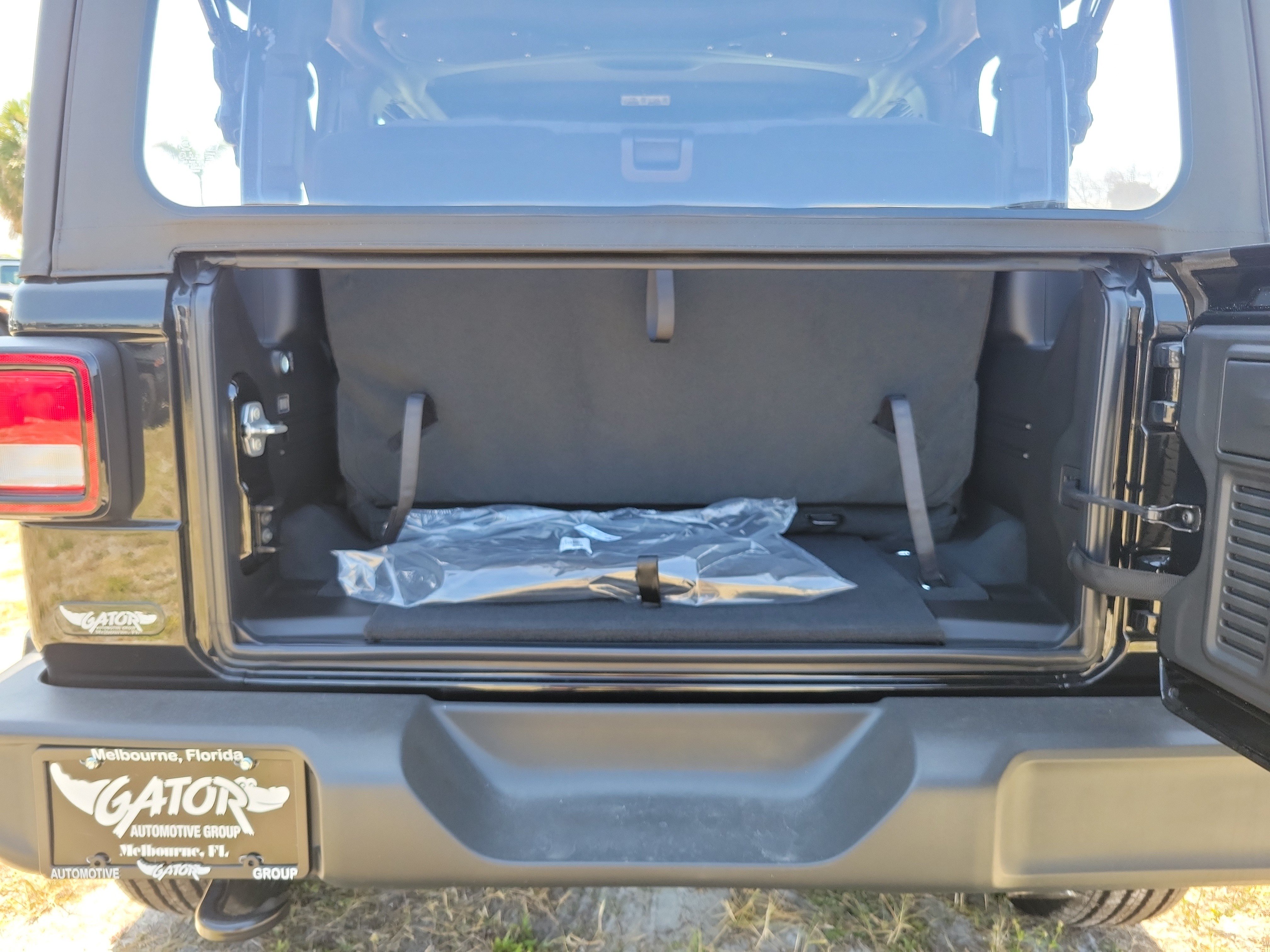 New 2026 Jeep Wrangler Sport AWD/4WD image 10