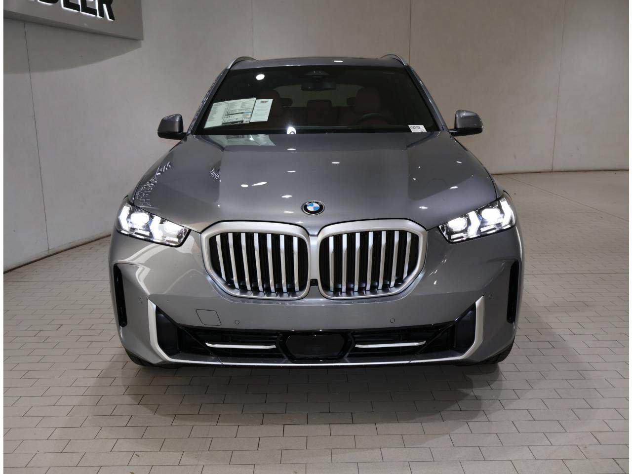 Used 2026 BMW X5 xDrive40i w/ Premium Package AWD/4WD image 9