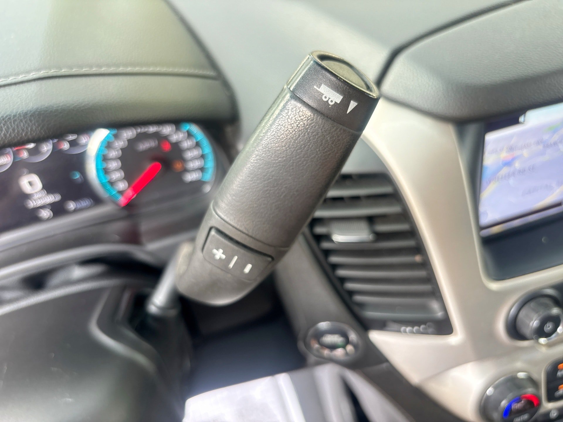 Used 2019 GMC Yukon Denali w/ Open Road Package AWD/4WD image 23