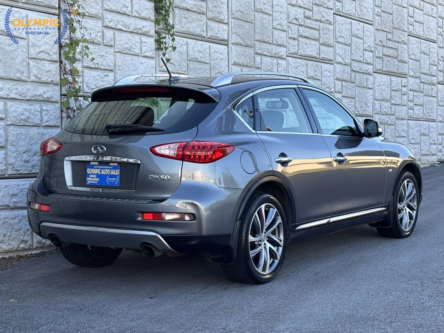 Used 2016 INFINITI QX50 AWD w/ Deluxe Touring Package image 6