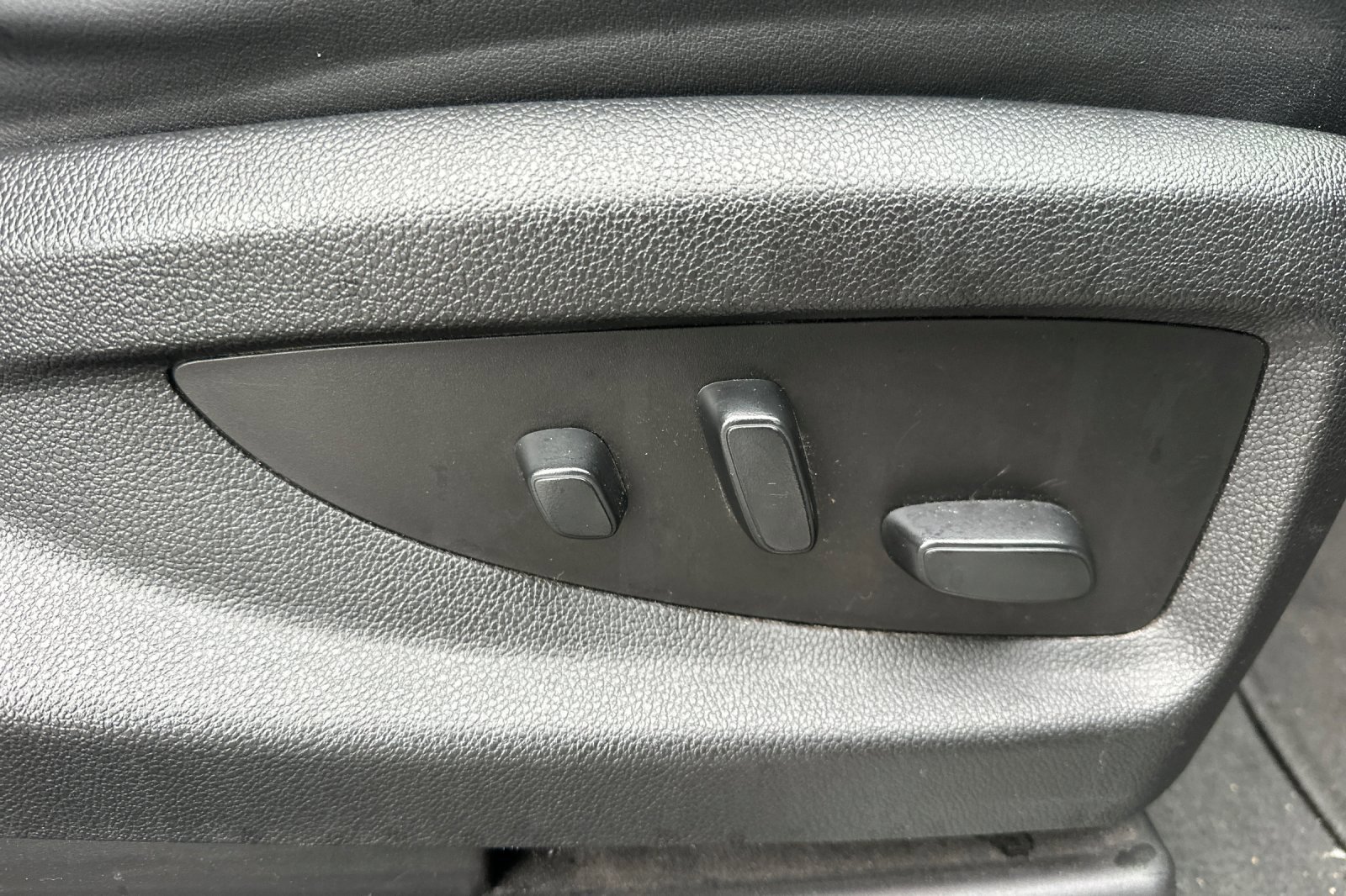 Used 2020 Chevrolet Tahoe Premier image 24