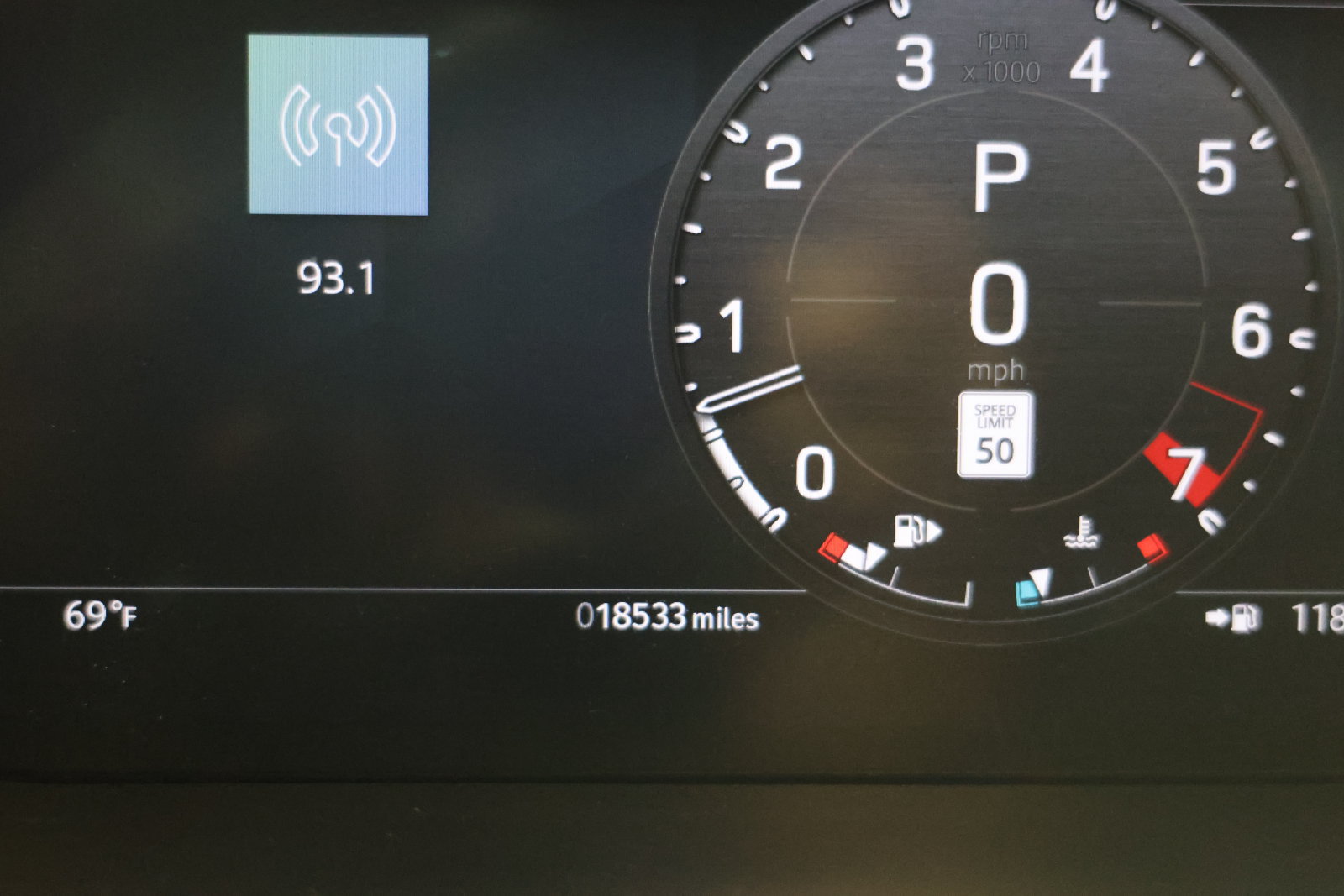Used 2023 Land Rover Defender 90 SE AWD/4WD image 12