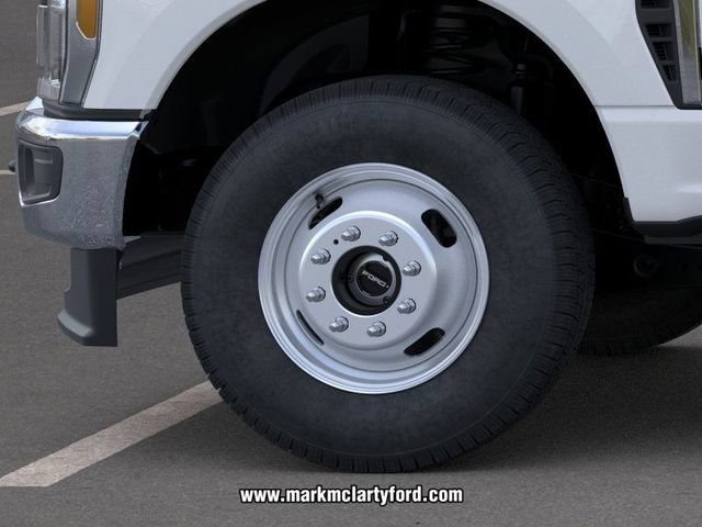 New 2026 Ford F350 XL w/ XL Chrome Package AWD/4WD image 19