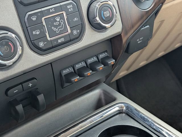 Used 2014 Ford F250 Lariat w/ Chrome Package image 24