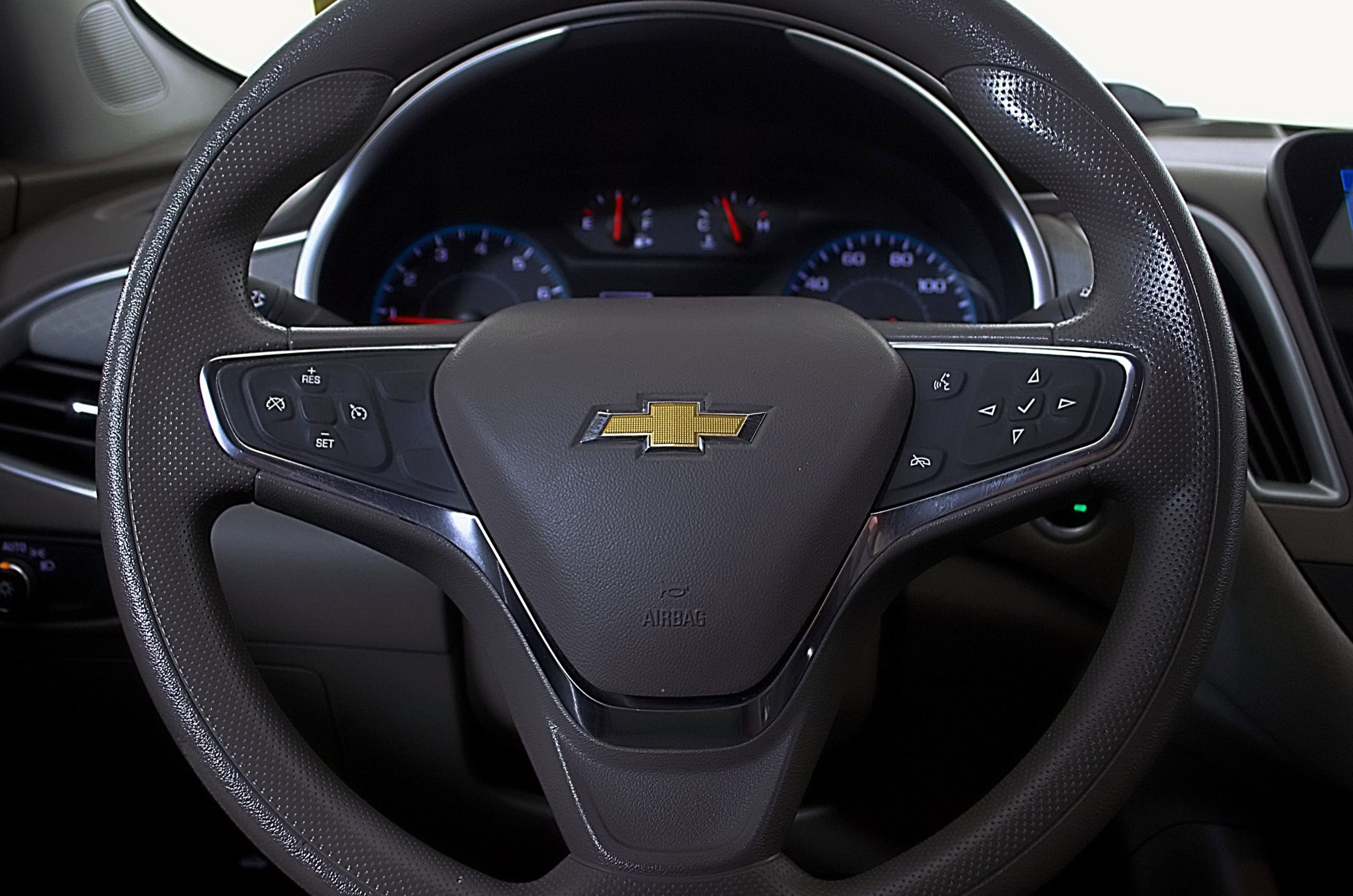 Used 2020 Chevrolet Malibu LS FWD image 22