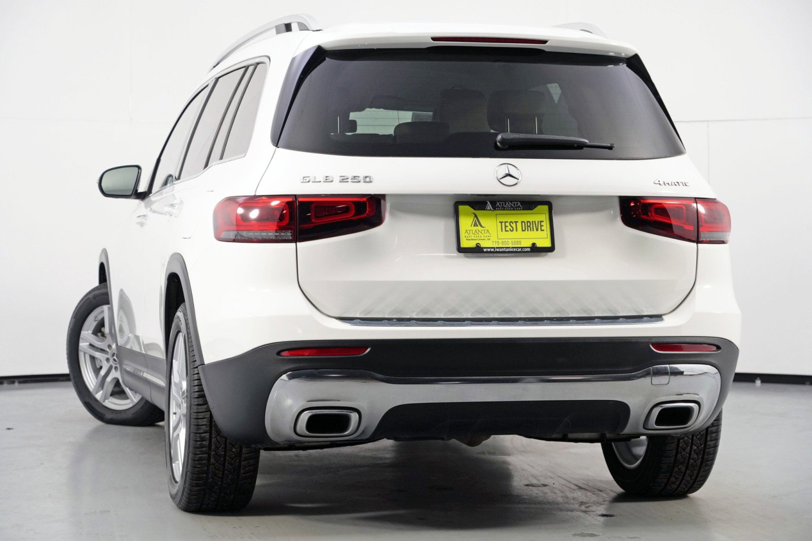 Used 2020 Mercedes-Benz GLB 250 4MATIC w/ Premium Package image 5