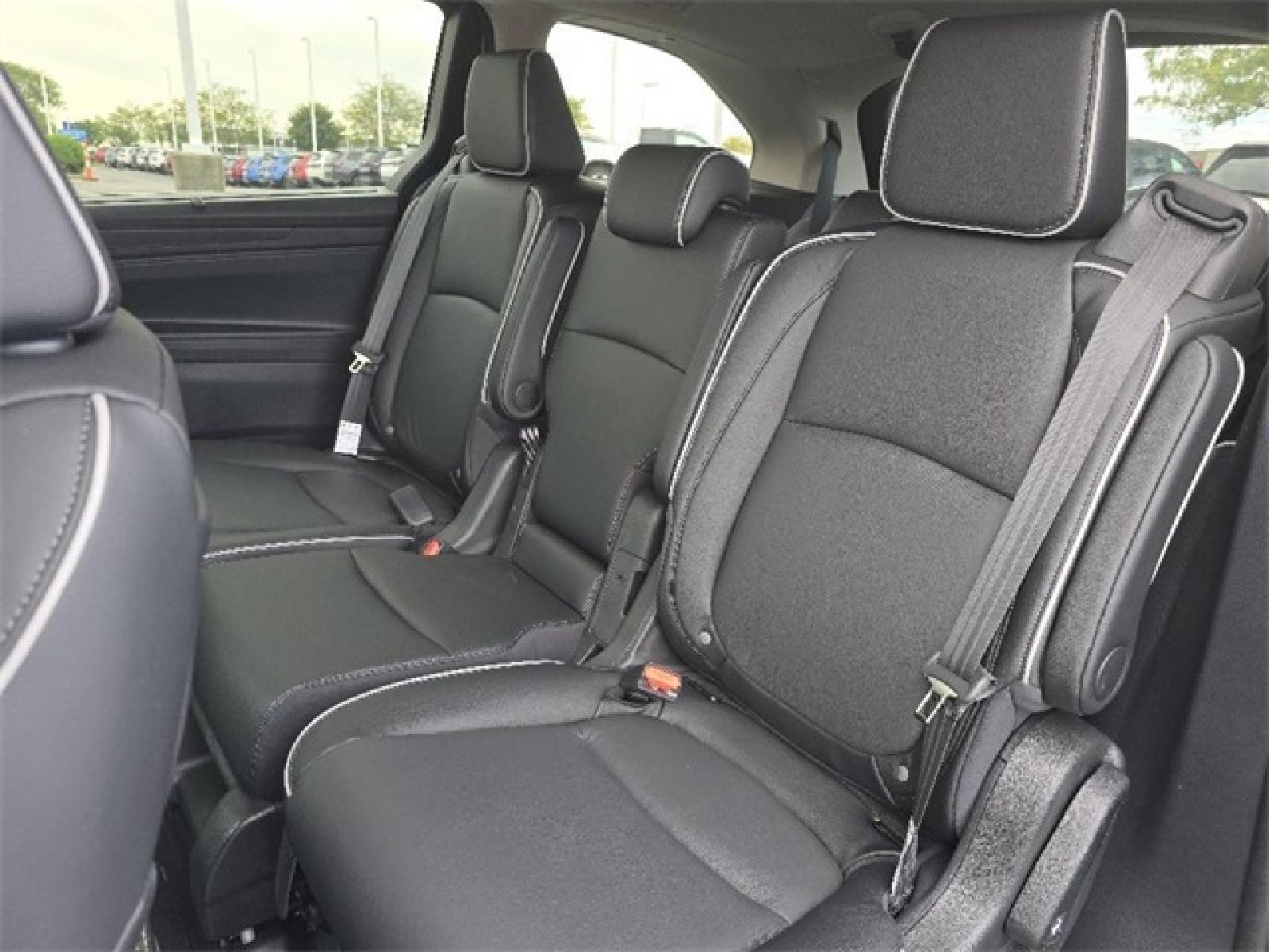 New 2026 Honda Odyssey Touring image 25