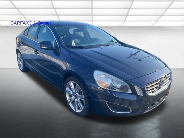 Used 2013 Volvo S60 T5 image 1