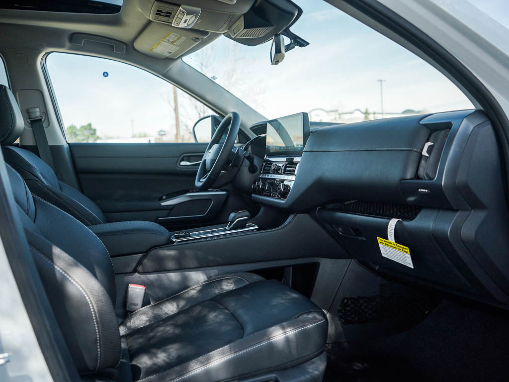 New 2026 Nissan Pathfinder SL w/ SL Premium Package AWD/4WD image 11