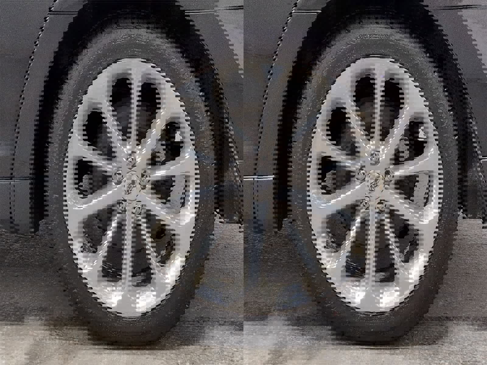 Used 2016 Ford Taurus Limited w/ Equipment Group 301A image 14