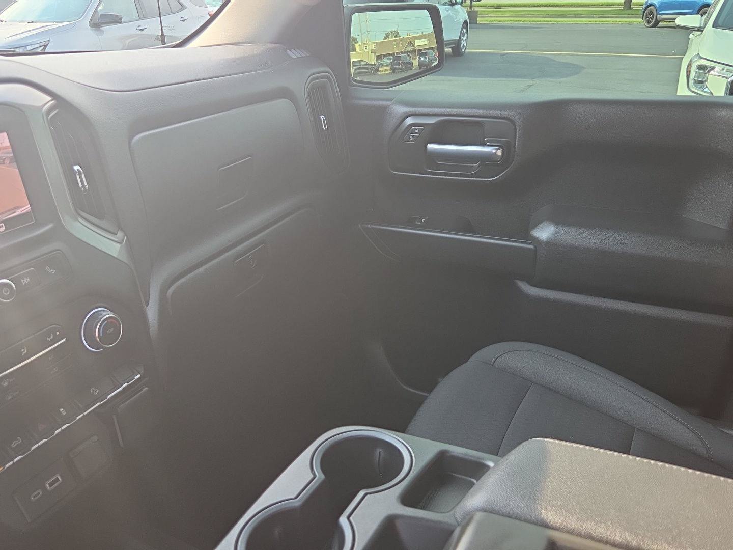 Used 2023 Chevrolet Silverado 1500 Custom Trail Boss w/ LPO, Dark Essentials Package AWD/4WD image 19