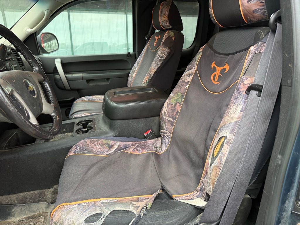 Used 2011 Chevrolet Silverado 1500 LT w/ All-Star Edition AWD/4WD image 9