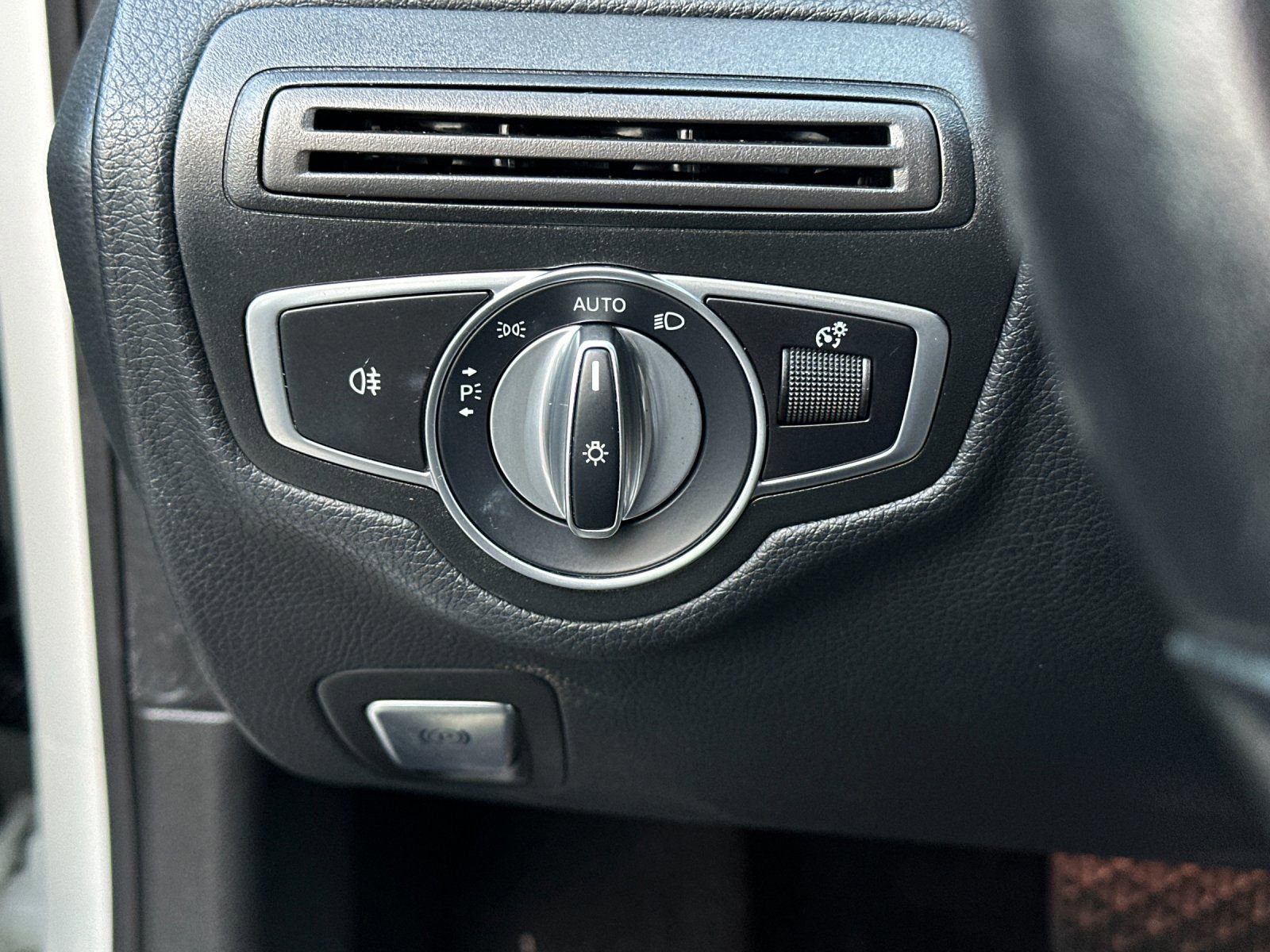 Used 2020 Mercedes-Benz C 300 Cabriolet image 30