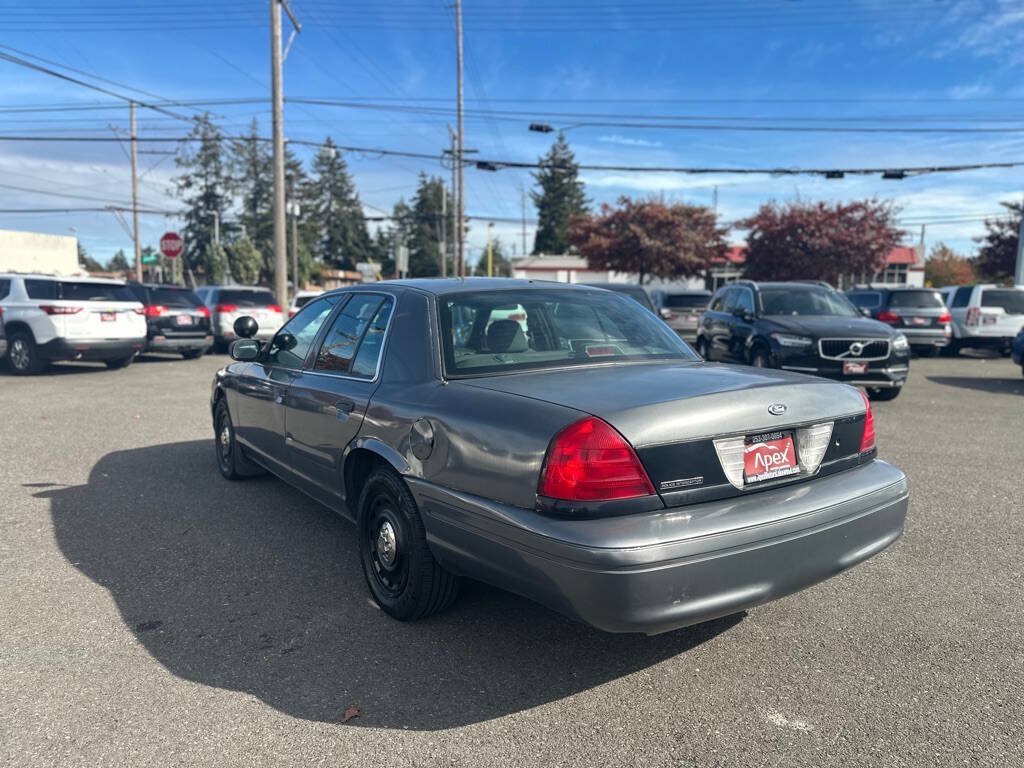 Used 2004 Ford Crown Victoria Police Interceptor RWD image 8