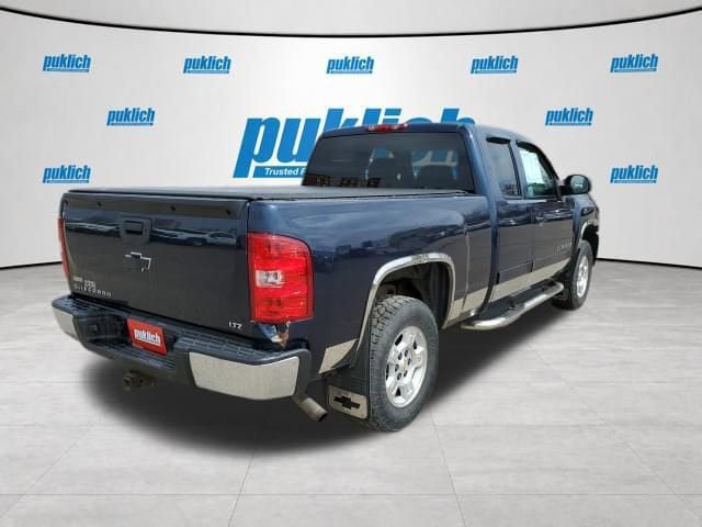 Used 2008 Chevrolet Silverado 1500 LTZ w/ Suspension Package, Off-Road AWD/4WD image 5