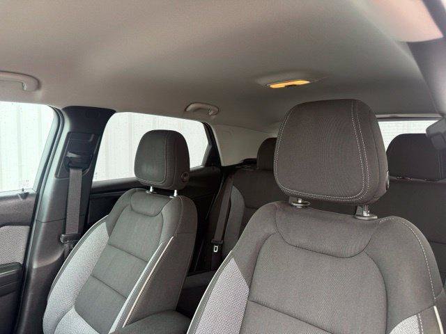 Used 2025 Chevrolet TrailBlazer LT w/ Convenience Package FWD image 8