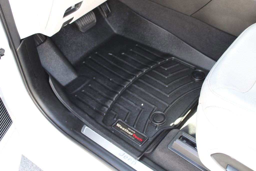 Used 2022 Jeep Grand Cherokee L Overland AWD/4WD image 39