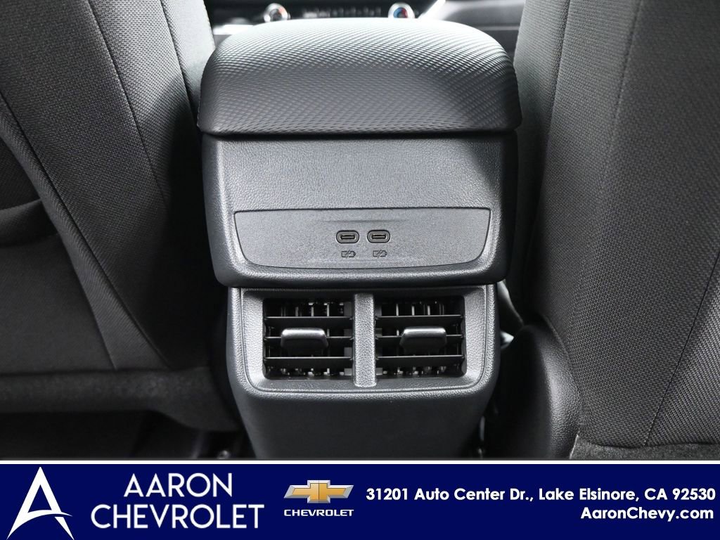 New 2026 Chevrolet Equinox LT image 32