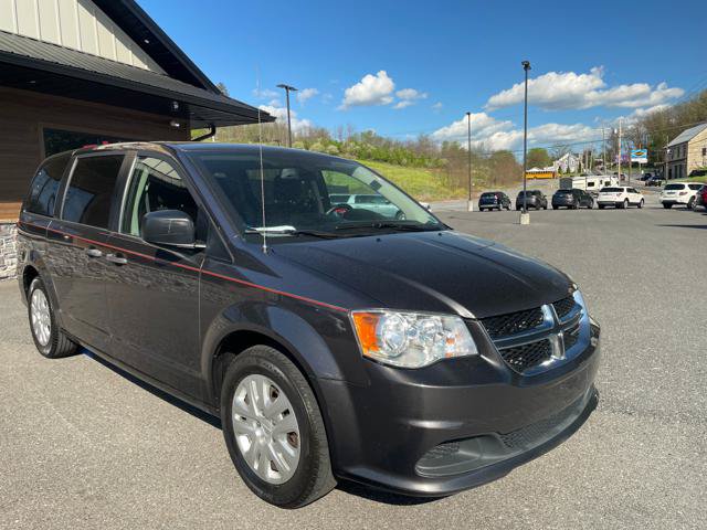 Used 2019 Dodge Grand Caravan SE w/ UConnect Hands-Free Group FWD image 10