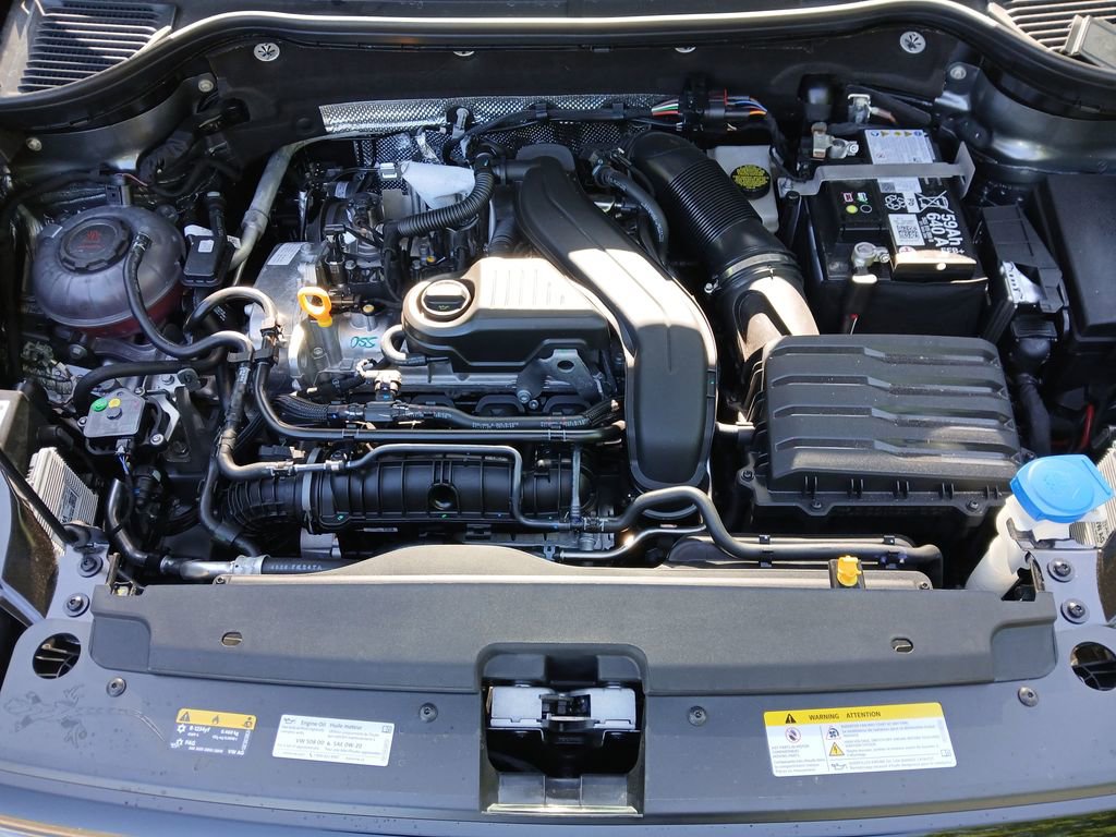 New 2026 Volkswagen Taos SE image 20
