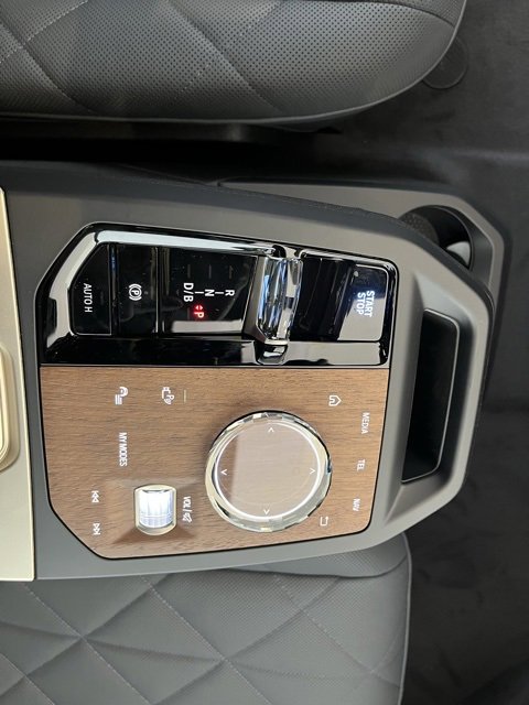 New 2026 BMW iX xDrive60 w/ Executive Package image 18