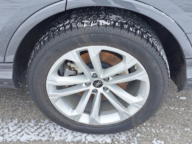 Used 2025 Audi Q7 3.0T Premium Plus image 30