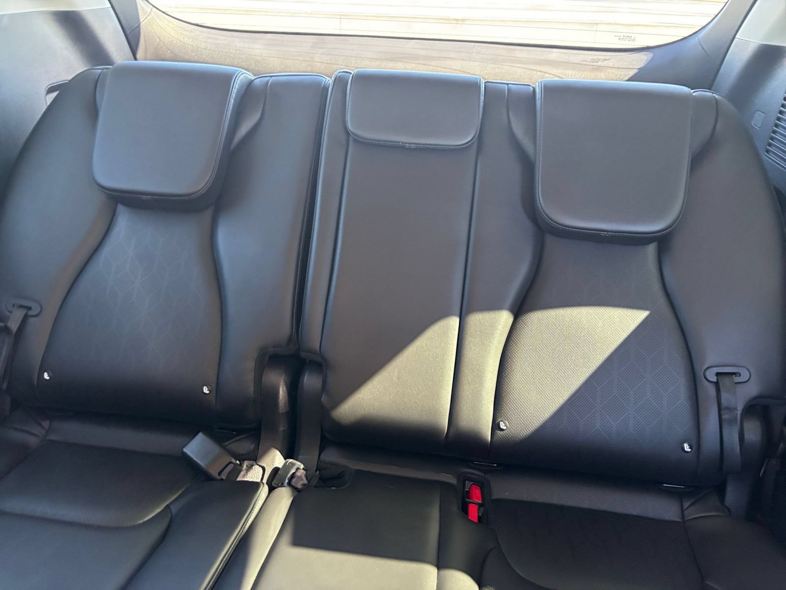 Used 2026 Kia Carnival FWD image 31