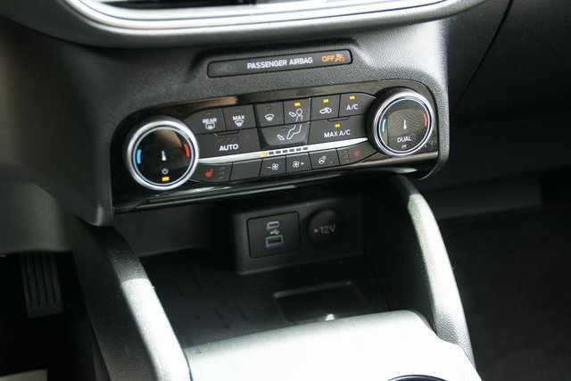 Used 2022 Ford Escape SE w/ Convenience Package image 23
