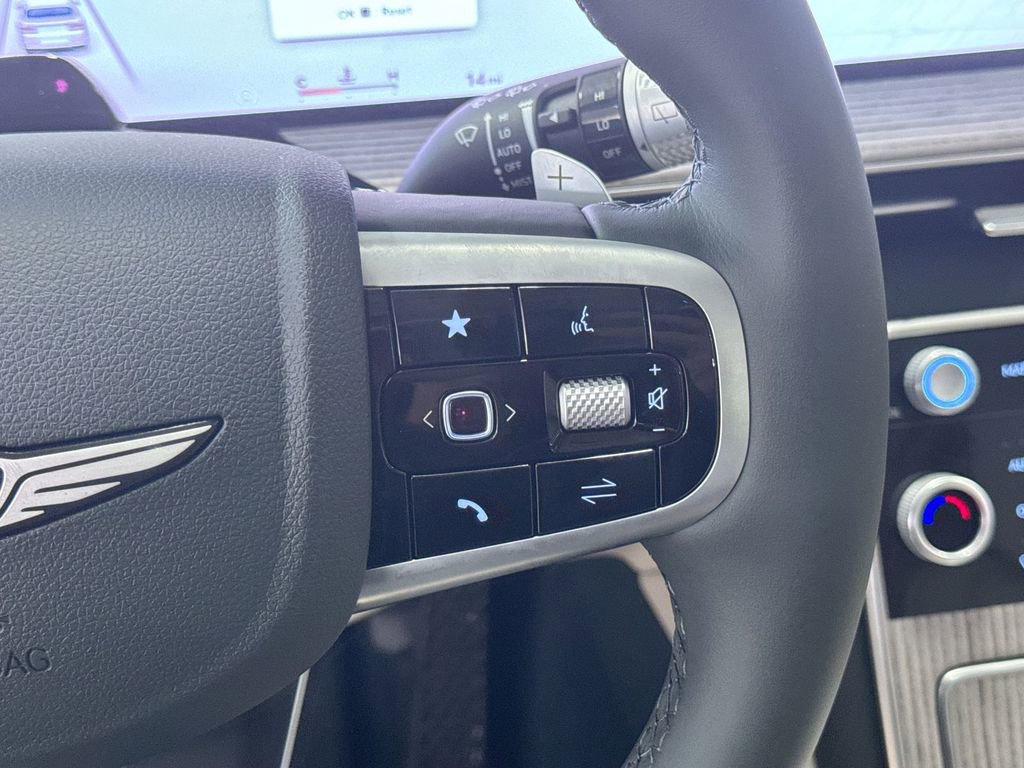 Used 2025 Genesis GV80 2.5T Advanced image 18