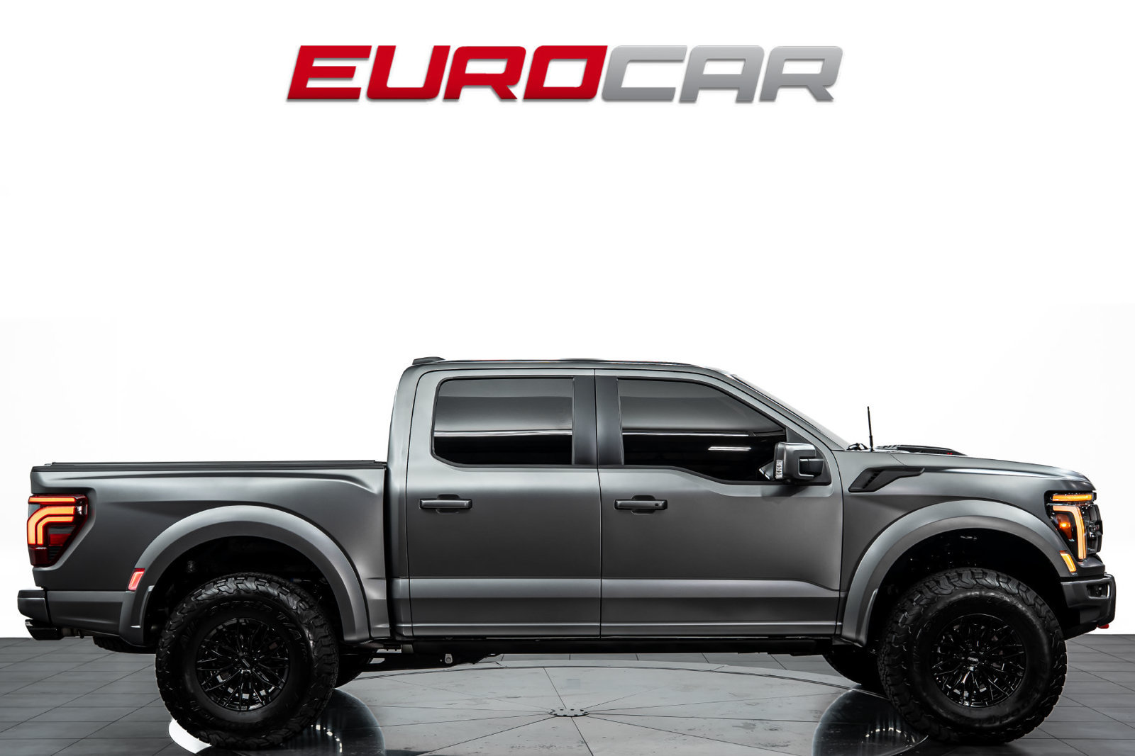 Used 2025 Ford F150 Raptor w/ Equipment Group 803A Raptor R AWD/4WD image 6