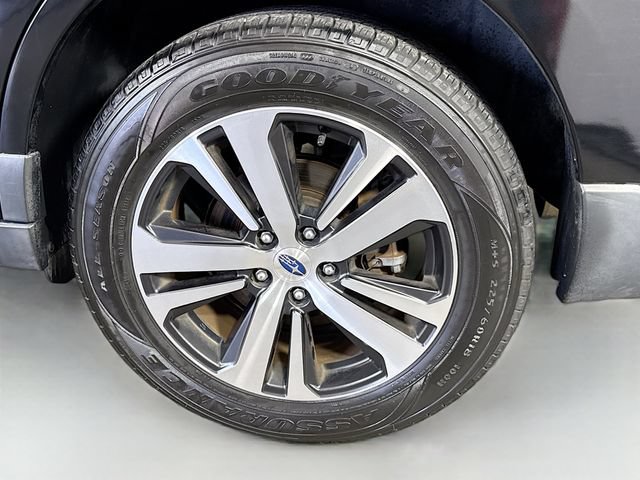 Used 2019 Subaru Outback 2.5i Limited AWD/4WD image 37