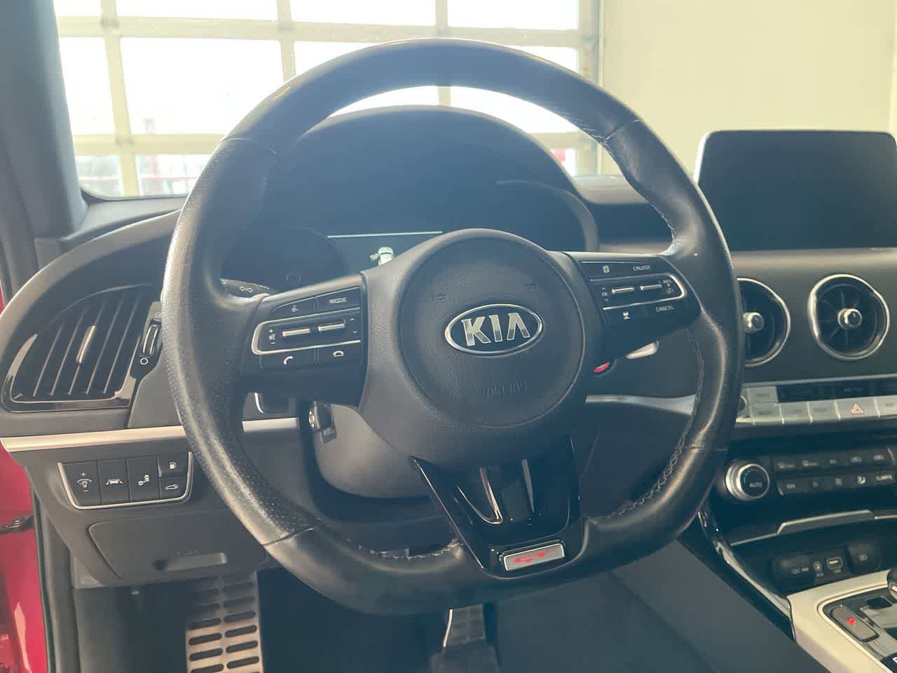 Used 2018 Kia Stinger GT2 AWD/4WD image 14