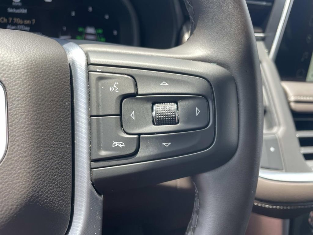 Used 2023 GMC Yukon SLE AWD/4WD image 27