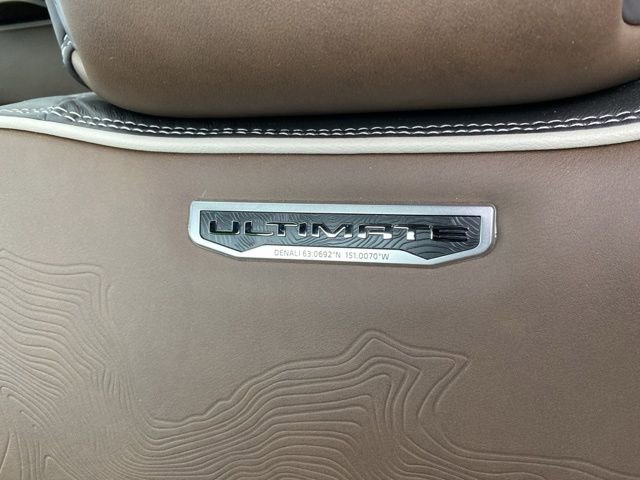 Used 2025 GMC Yukon XL Denali Ultimate w/ LPO, Floor Liner Package image 19