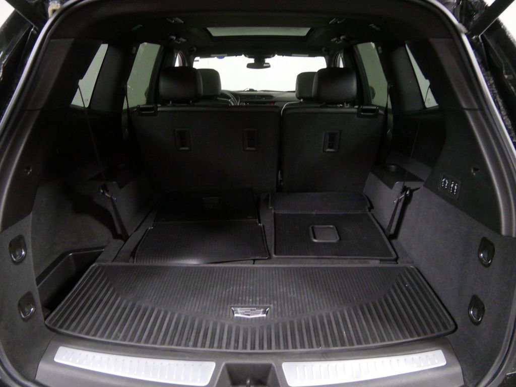 Used 2023 Cadillac XT6 Sport image 5