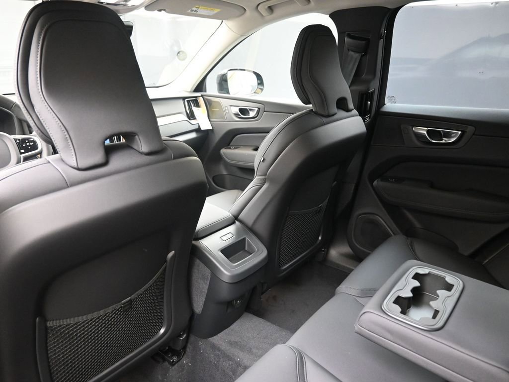 New 2026 Volvo XC60 B5 Plus w/ Protection Package Premier image 19