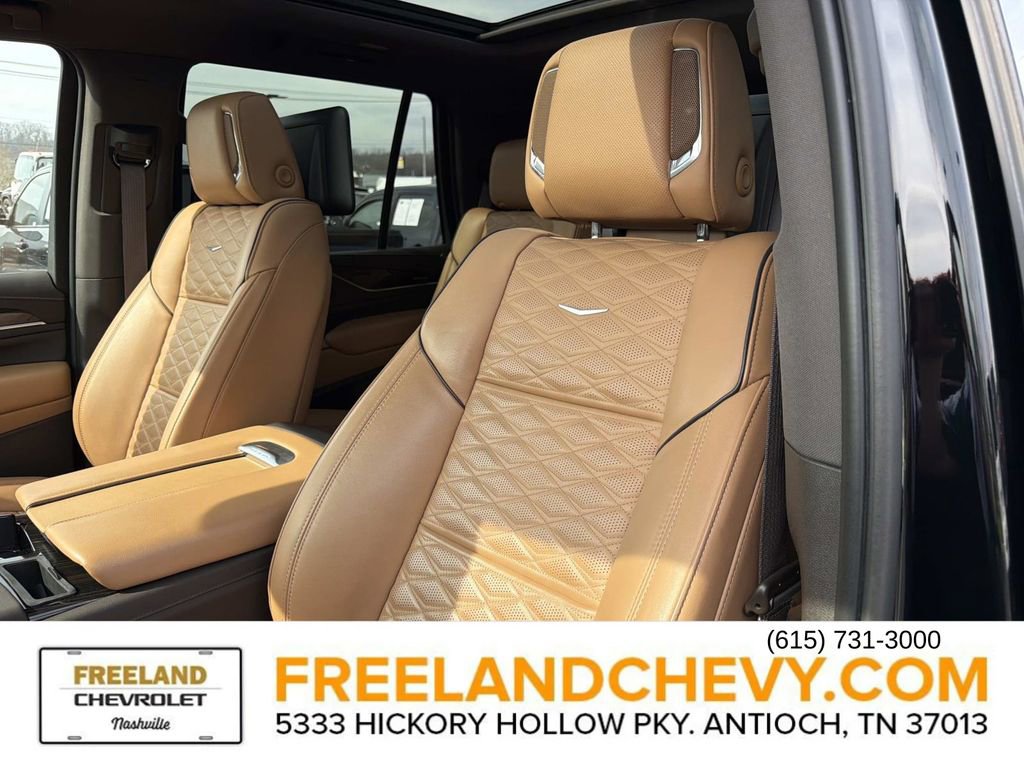 Used 2023 Cadillac Escalade Premium Luxury image 27
