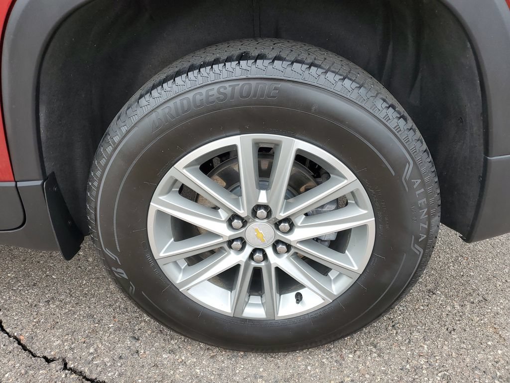 Certified 2023 Chevrolet Traverse LT FWD image 33