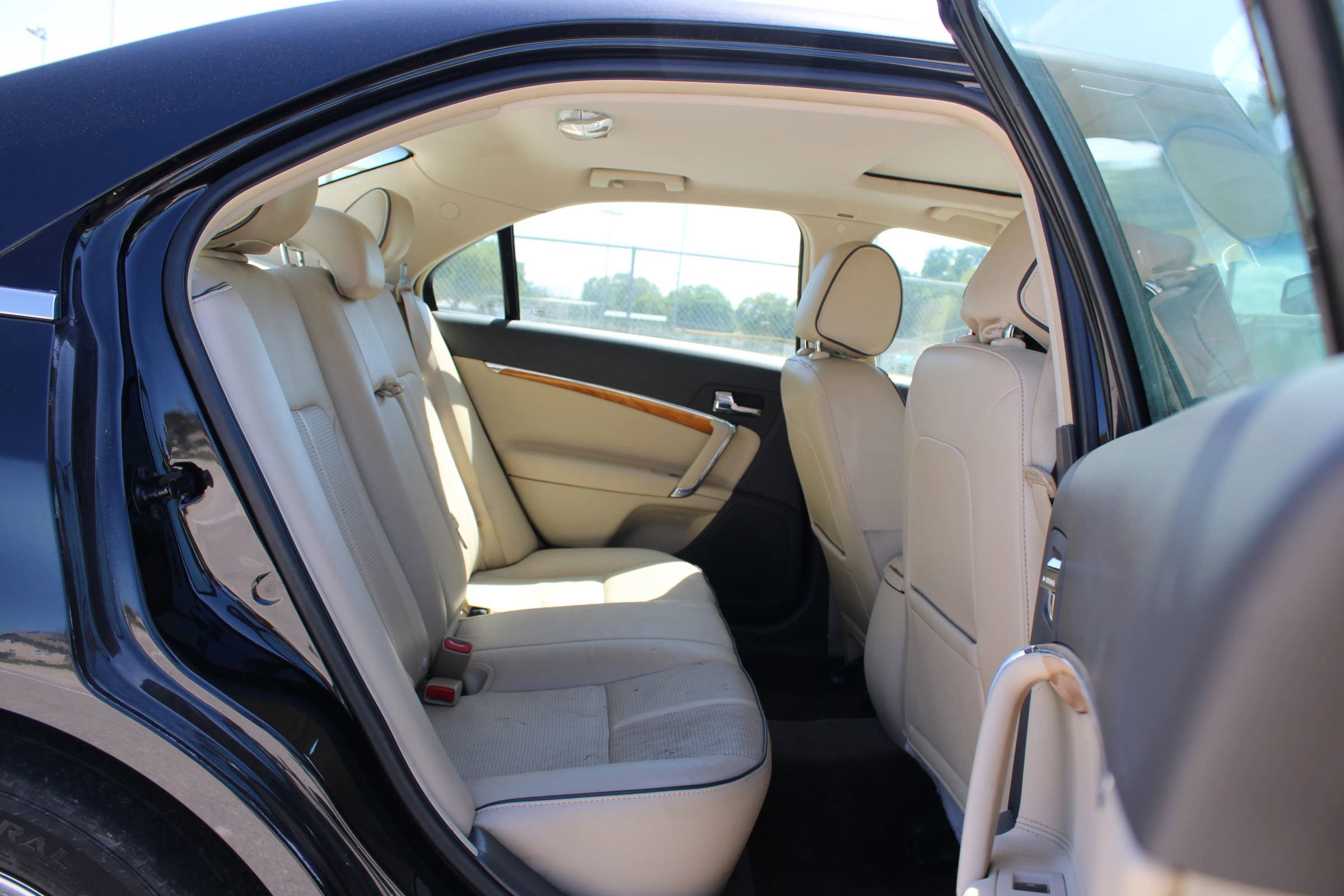 Used 2012 Lincoln MKZ AWD image 13