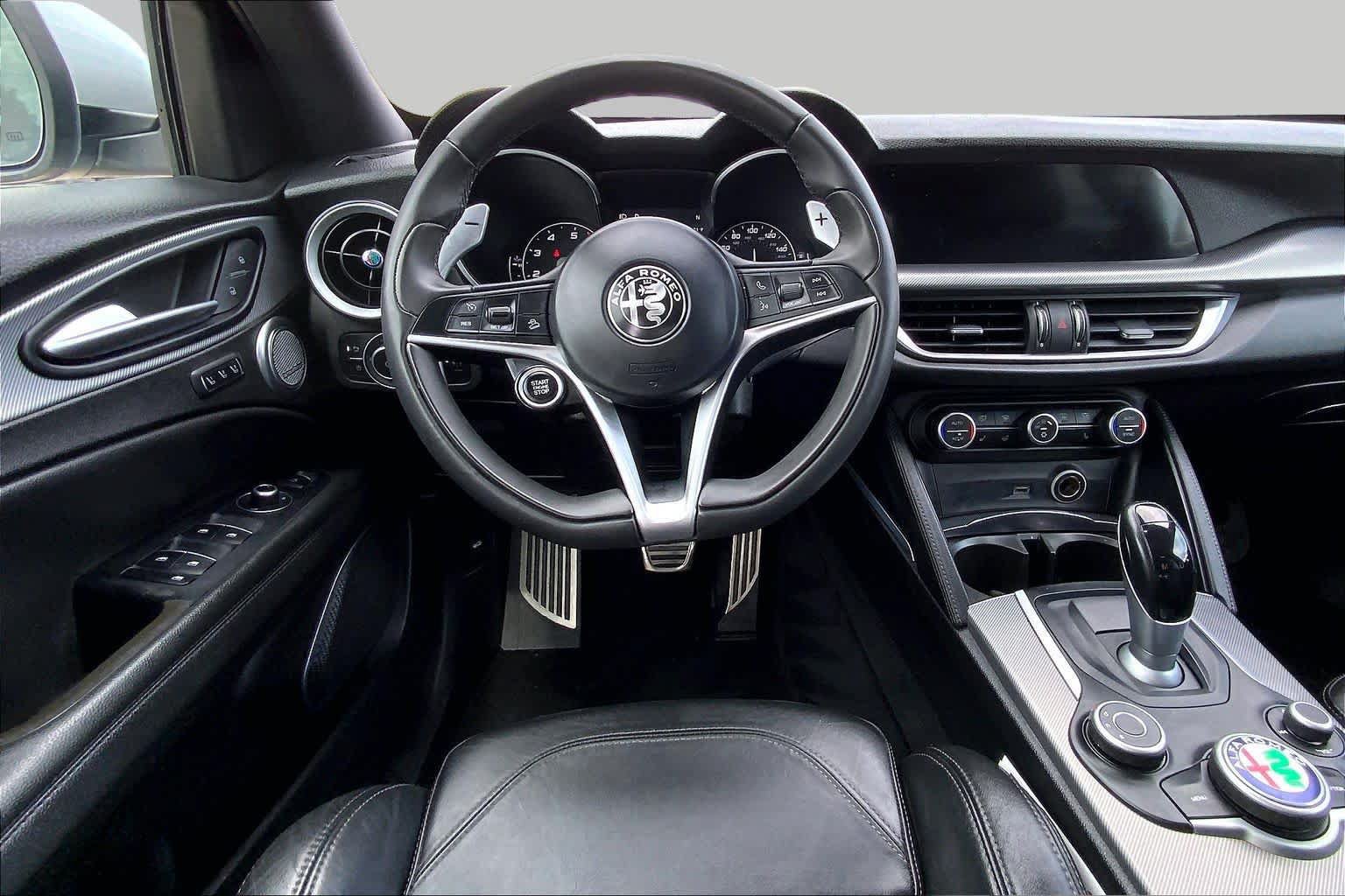Used 2018 Alfa Romeo Stelvio Ti Sport AWD/4WD image 6