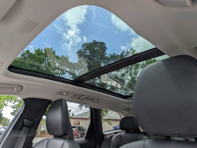 Certified 2023 Volvo XC60 B5 Plus AWD/4WD image 25