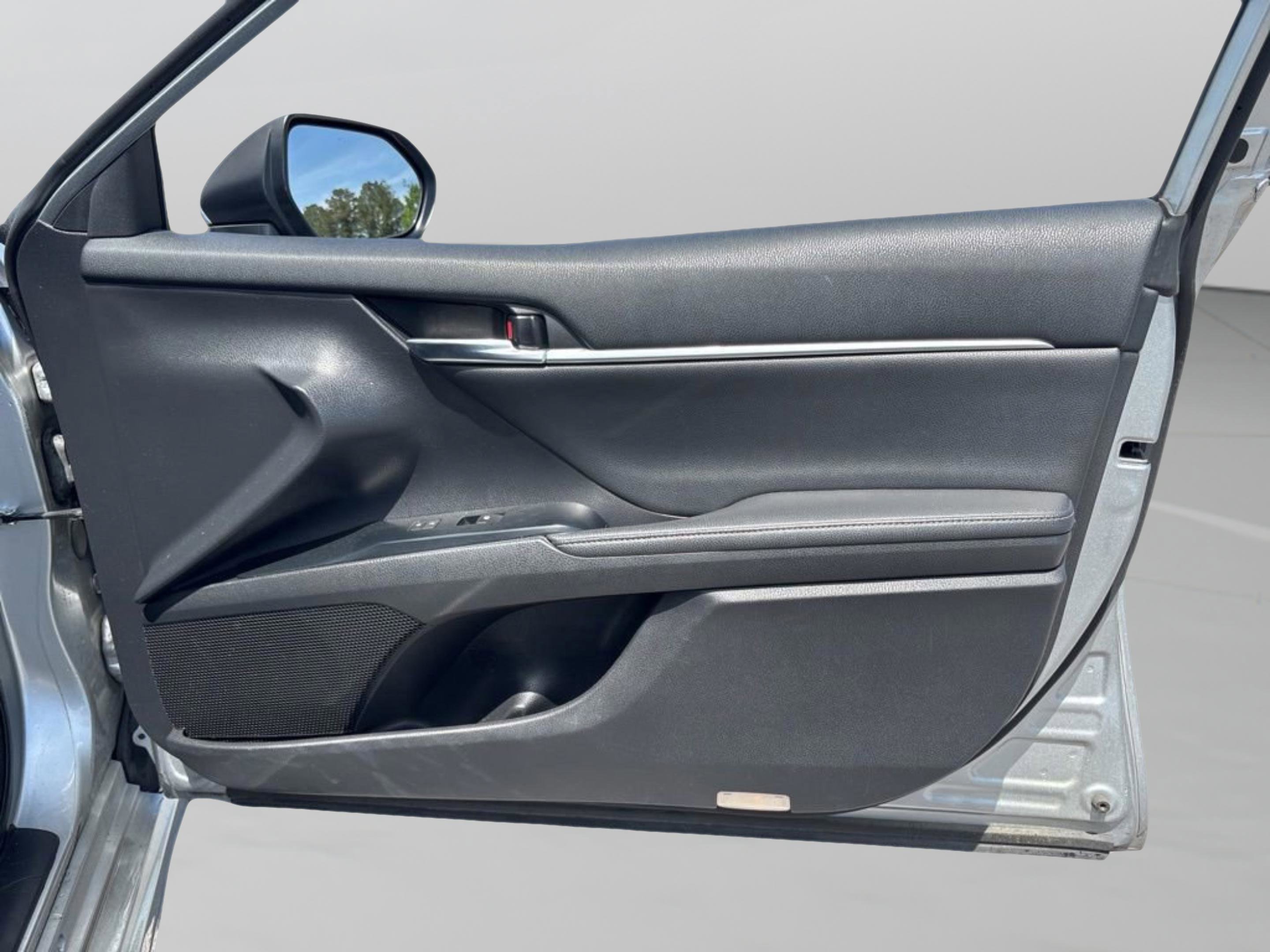 Certified 2020 Toyota Camry XSE FWD image 36