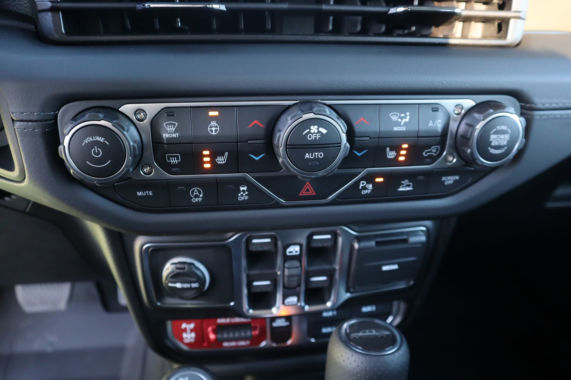 New 2026 Jeep Gladiator Mojave AWD/4WD image 8