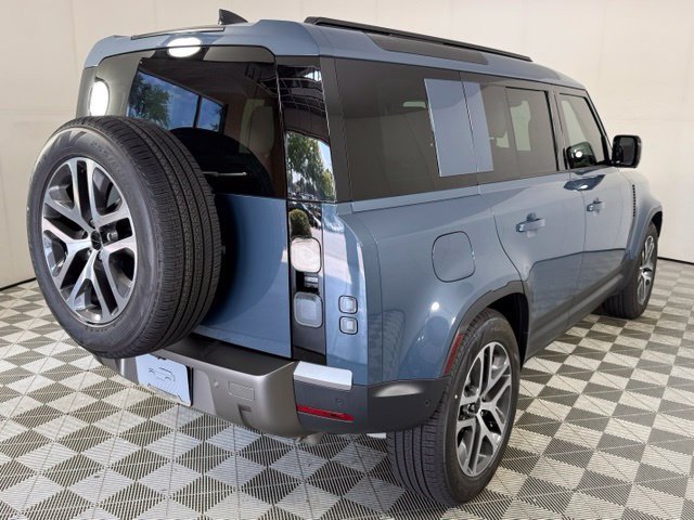 New 2026 Land Rover Defender 110 S AWD/4WD image 8