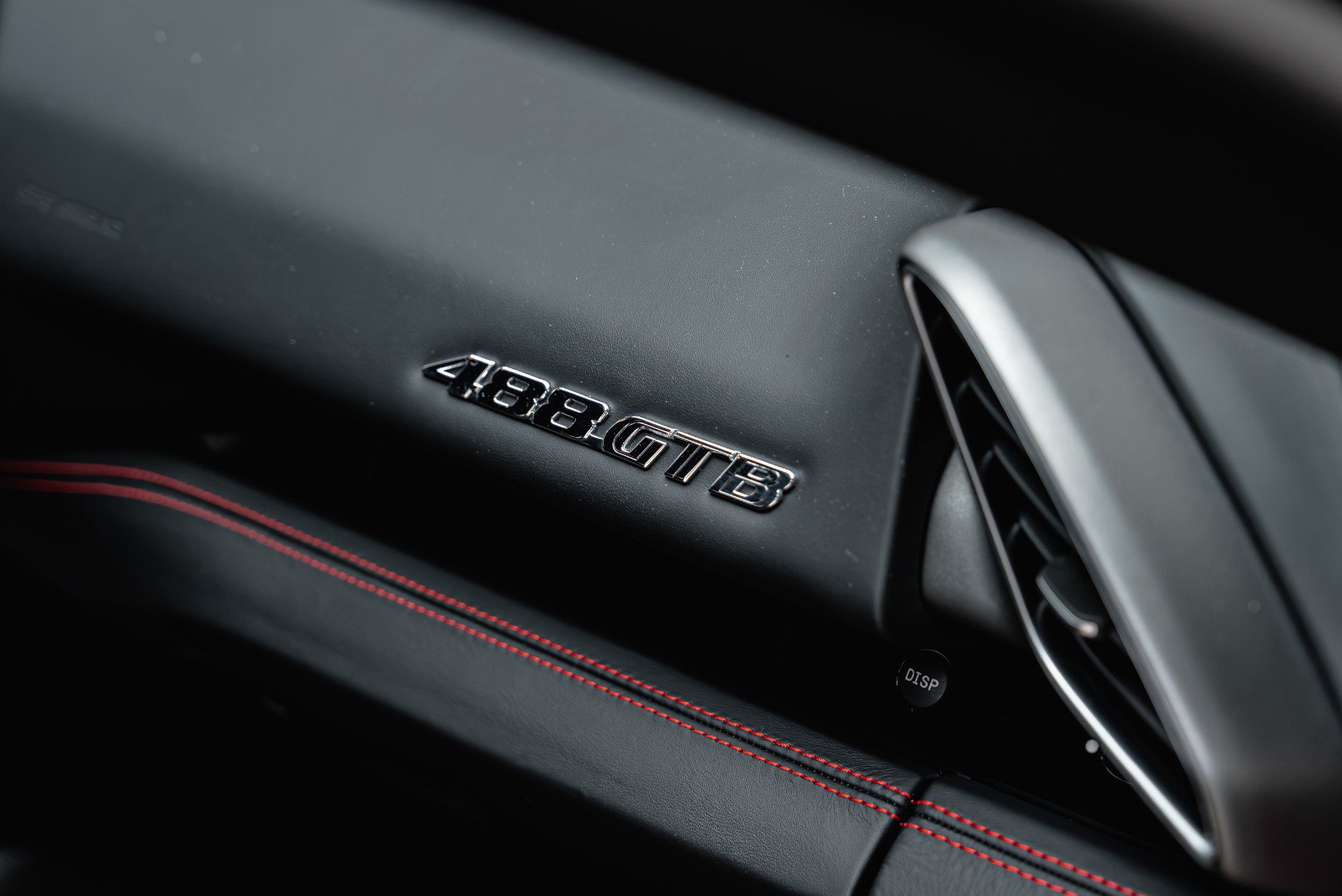 Used 2018 Ferrari 488 GTB RWD image 56