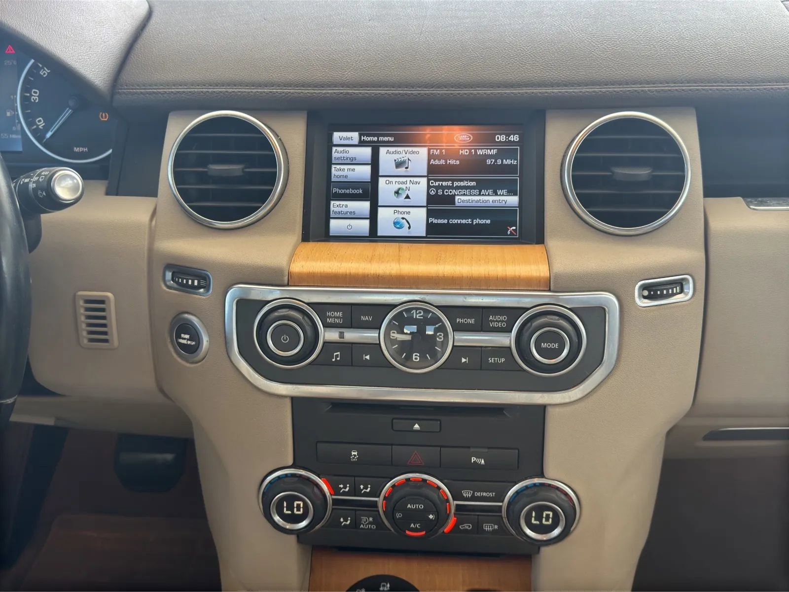 Used 2012 Land Rover LR4 HSE image 16