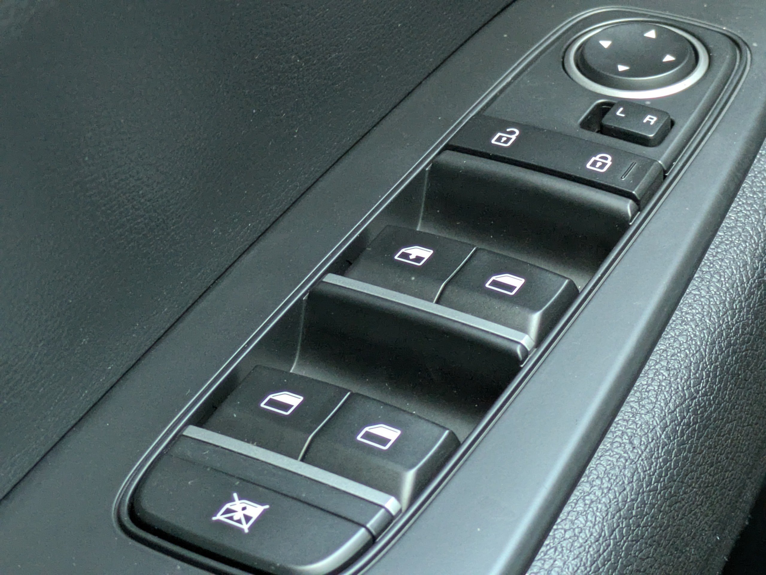 Used 2024 Kia Forte LXS w/ LXS Technology Package FWD image 20